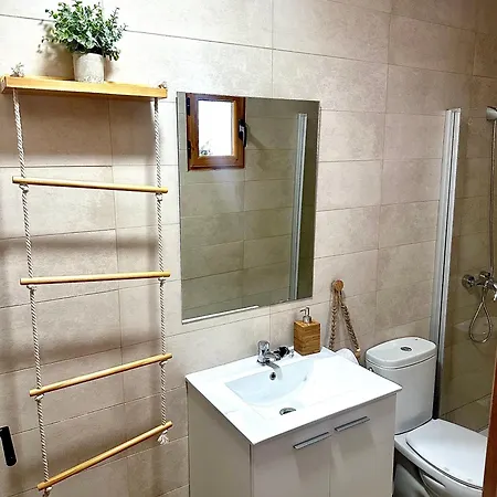 La Casica De Monreal מונריאל דל קאמפו